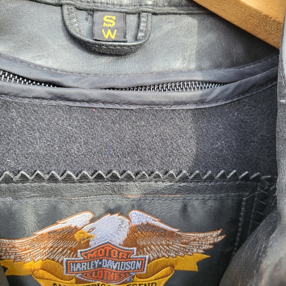 Genuine Women's Harley Leather Coat - Picture 2 of 3